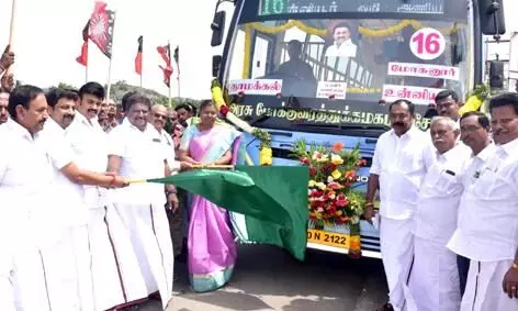 இலவச பஸ் வசதி மூலம் பெண்கள் வாழ்வில் மறுமலர்ச்சி: அமைச்சர் பெருமிதம்..! இலவச பஸ் வசதி மூலம் பெண்கள் வாழ்வில் மறுமலர்ச்சி: அமைச்சர் பெருமிதம்..!