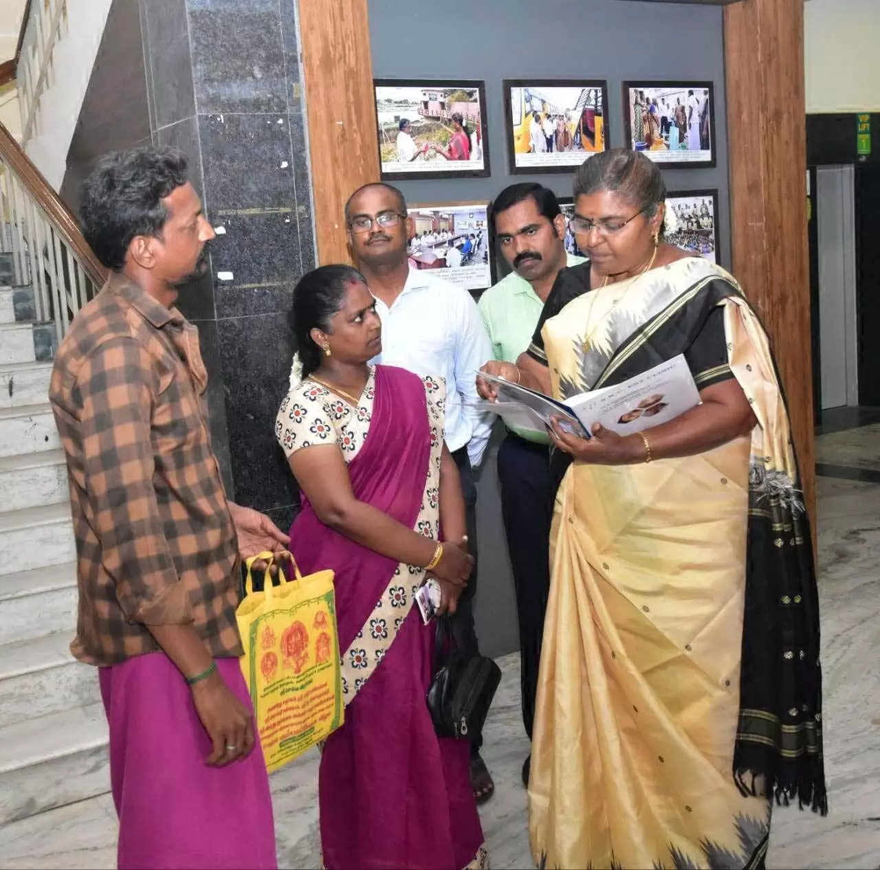 4 வயது சிறுவனுக்கு தொண்டையில் அறுவை சிகிச்சை செய்ய கலெக்டர் உமா நடவடிக்கை 4 வயது சிறுவனுக்கு தொண்டையில் அறுவை சிகிச்சை செய்ய கலெக்டர் உமா நடவடிக்கை