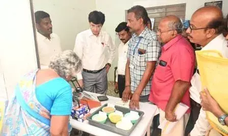 ரேஷன் கடை பணியாளர்கள் வெளிப்படைத்தன்மையுடன் நடந்து கொள்ள அறிவுரை ரேஷன் கடை பணியாளர்கள் வெளிப்படைத்தன்மையுடன் நடந்து கொள்ள அறிவுரை