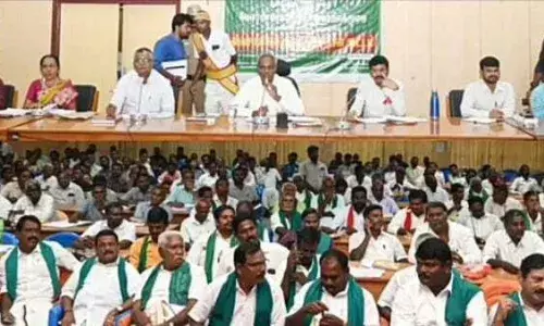 திருவண்ணாமலையில் விவசாயிகள் குறை தீர்வு நாள் கூட்டம் திருவண்ணாமலையில் விவசாயிகள் குறை தீர்வு நாள் கூட்டம்