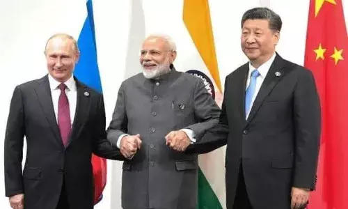 இந்தியாவை வீழ்த்த அவசரப்படும் அமெரிக்கா? இந்தியாவை வீழ்த்த அவசரப்படும் அமெரிக்கா?
