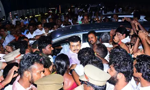 பகை... பதவி... எதிர்காலம்..?  புதுக்கணக்கை தொடங்கும் பாலாஜி..!