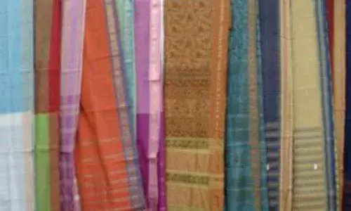 காந்தி ஜெயந்தி சிறப்பு: கரூரில் ரூ. 1.76 கோடி கதர் விற்பனை இலக்கு! காந்தி ஜெயந்தி சிறப்பு: கரூரில் ரூ. 1.76 கோடி கதர் விற்பனை இலக்கு!