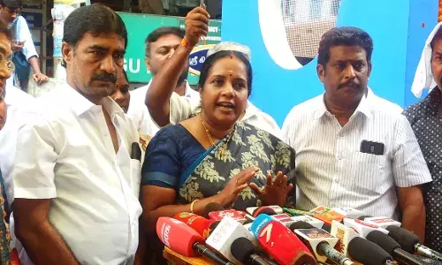 அமரன் திரைப்படத்திற்கு வரி விலக்கு அளிக்க வேண்டும் : வானதி சீனிவாசன் கோரிக்கை அமரன் திரைப்படத்திற்கு வரி விலக்கு அளிக்க வேண்டும் : வானதி சீனிவாசன் கோரிக்கை