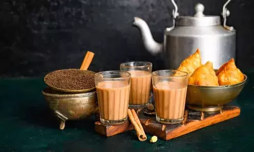 நைட் 7 மணிக்கு மேல டீ குடிக்க கூடாதாமா?..அப்படி குடிச்சா இந்த பிரச்சனை எல்லாம் வரும்!..டீ பிரியர்களே உஷார்..! நைட் 7 மணிக்கு மேல டீ குடிக்க கூடாதாமா?..அப்படி குடிச்சா இந்த பிரச்சனை எல்லாம் வரும்!..டீ பிரியர்களே உஷார்..!