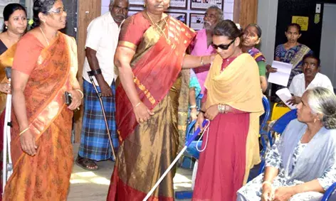 மக்கள் குறைதீர் முகாமில் ரூ. 95.46 லட்சம் நலத்திட்ட உதவி: நாமக்கல் கலெக்டர் வழங்கல் மக்கள் குறைதீர் முகாமில் ரூ. 95.46 லட்சம் நலத்திட்ட உதவி: நாமக்கல் கலெக்டர் வழங்கல்