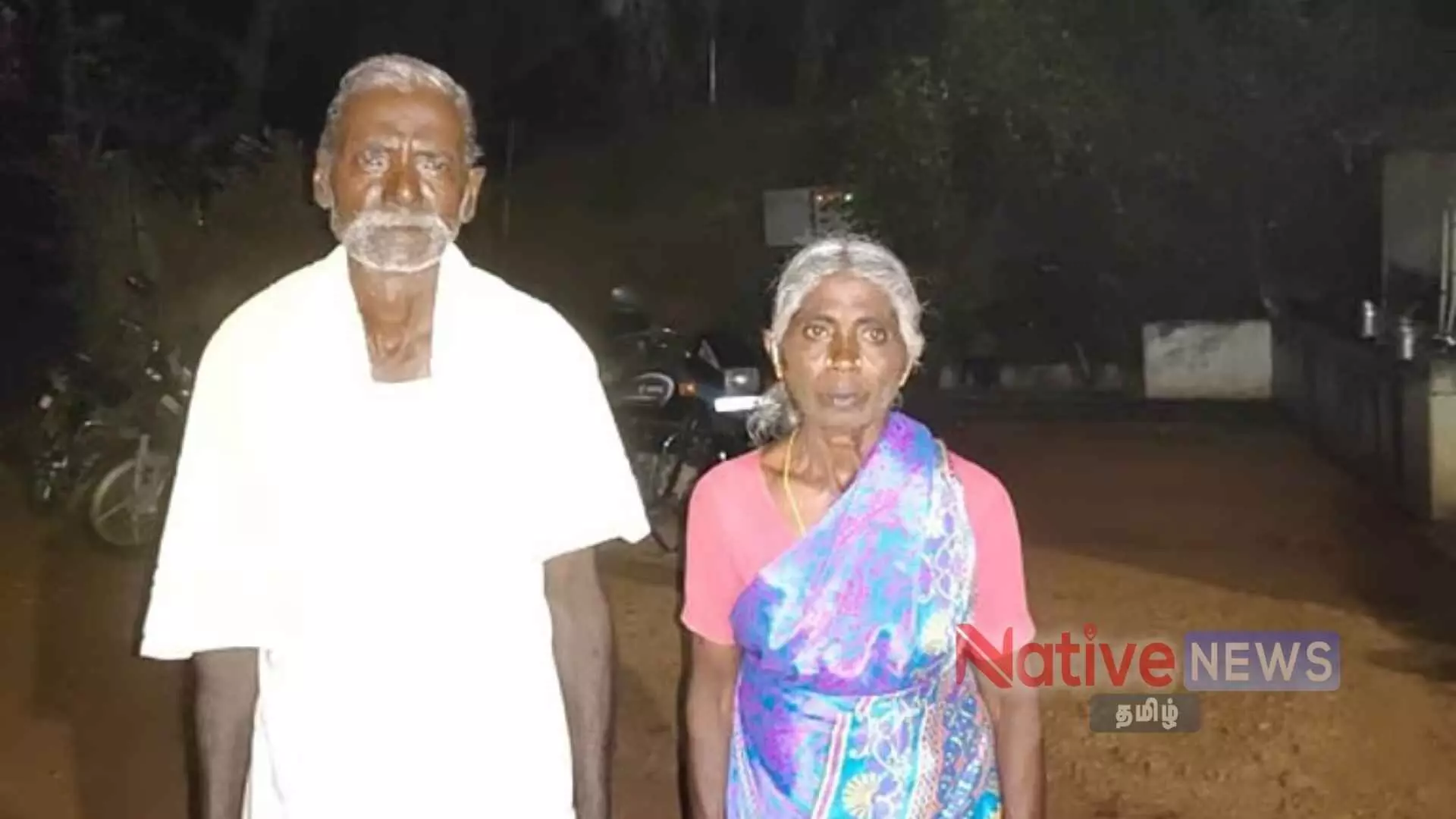 ராசிபுரம் : சொத்துகளை பெற்றுக் கொண்டு பெற்றோரை தவிக்கவிட்ட மகன்களிடமிருந்து சொத்தை மீட்டு கொடுத்த மாவட்ட ஆட்சியா் ச.உமா ராசிபுரம் : சொத்துகளை பெற்றுக் கொண்டு பெற்றோரை தவிக்கவிட்ட மகன்களிடமிருந்து சொத்தை மீட்டு கொடுத்த மாவட்ட ஆட்சியா் ச.உமா