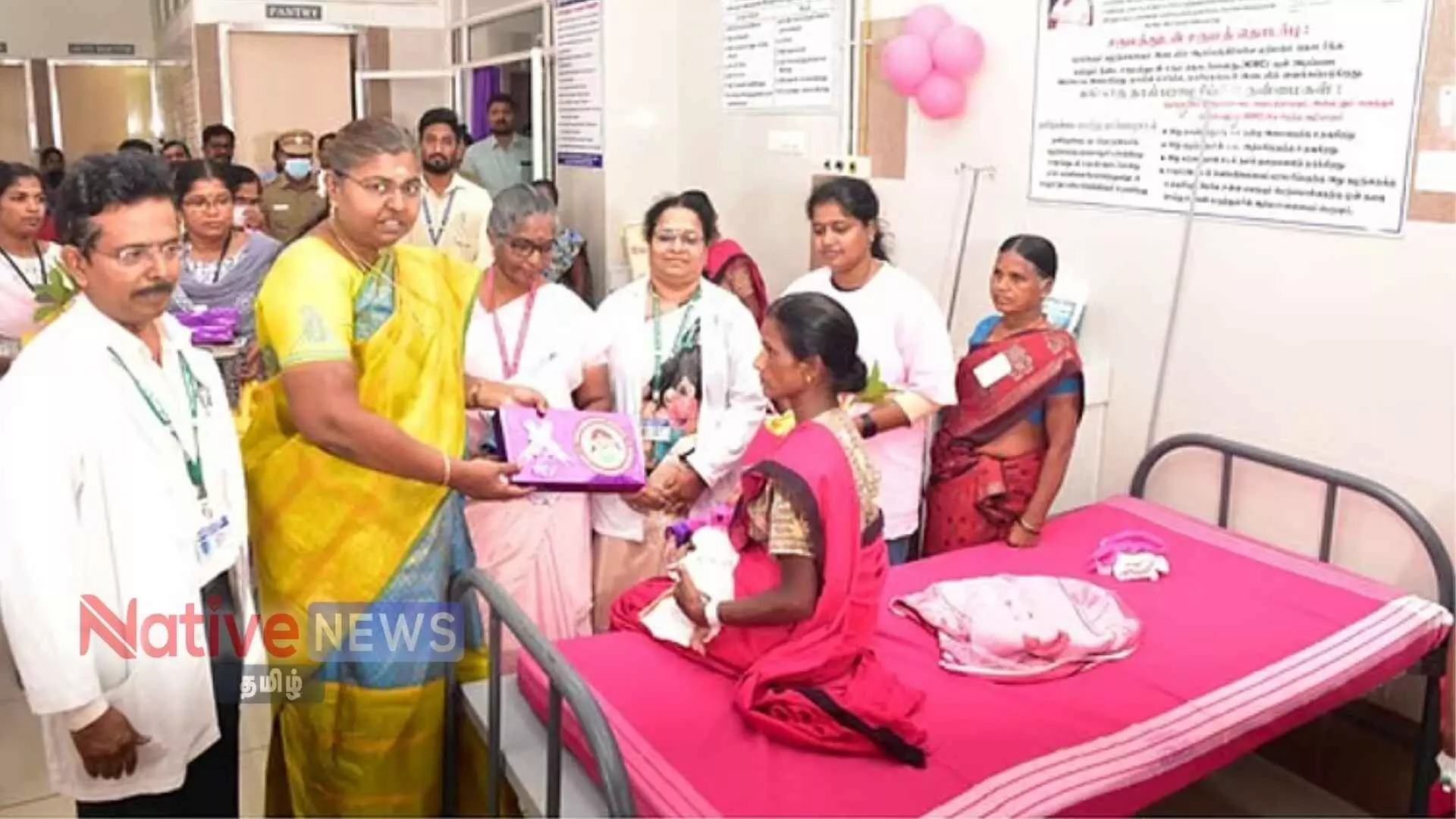 நாமக்கல் அரசு மருத்துவமனையில் பெண் குழந்தைகளை பிரசவித்தோருக்கு மரக்கன்றுகள் விநியோகம்-ஆட்சியா் ச.உமா நாமக்கல் அரசு மருத்துவமனையில் பெண் குழந்தைகளை பிரசவித்தோருக்கு மரக்கன்றுகள் விநியோகம்-ஆட்சியா் ச.உமா