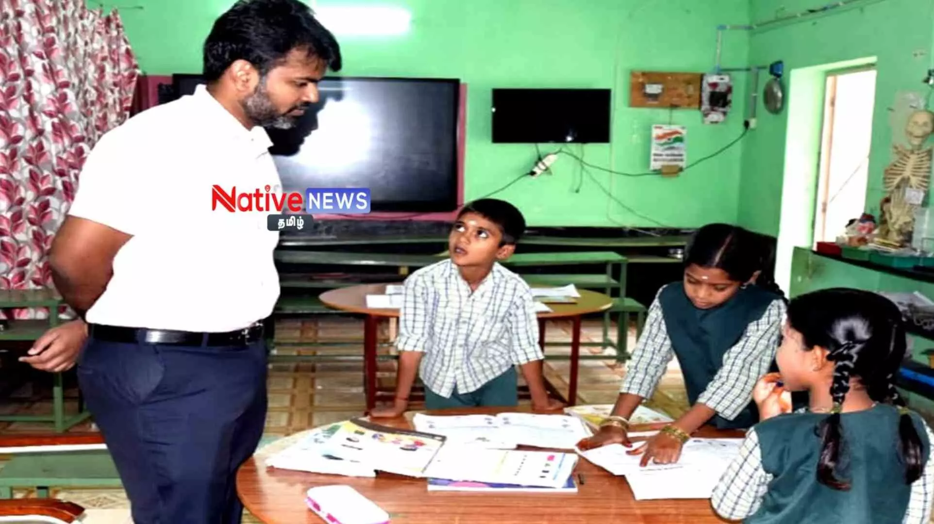 தாளவாடி வட்டத்தில் இரண்டாவது நாளாக ஈரோடு ஆட்சியர் கள ஆய்வு தாளவாடி வட்டத்தில் இரண்டாவது நாளாக ஈரோடு ஆட்சியர் கள ஆய்வு