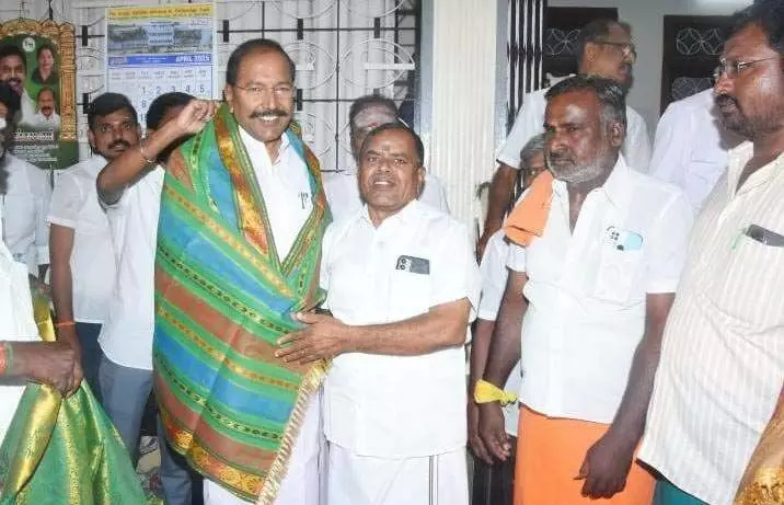 38 ஆண்டுகள் அ.தி.மு.க. கட்சி பணியாற்றிய தொண்டருக்கு மாவட்ட துணை செயலர் பதவி 38 ஆண்டுகள் அ.தி.மு.க. கட்சி பணியாற்றிய தொண்டருக்கு மாவட்ட துணை செயலர் பதவி