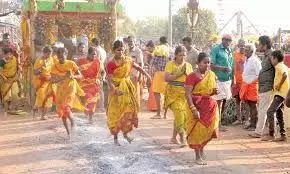 கொண்டத்துக்காளியம்மன் கோவிலில் குண்டம் விழா கொண்டத்துக்காளியம்மன் கோவிலில் குண்டம் விழா