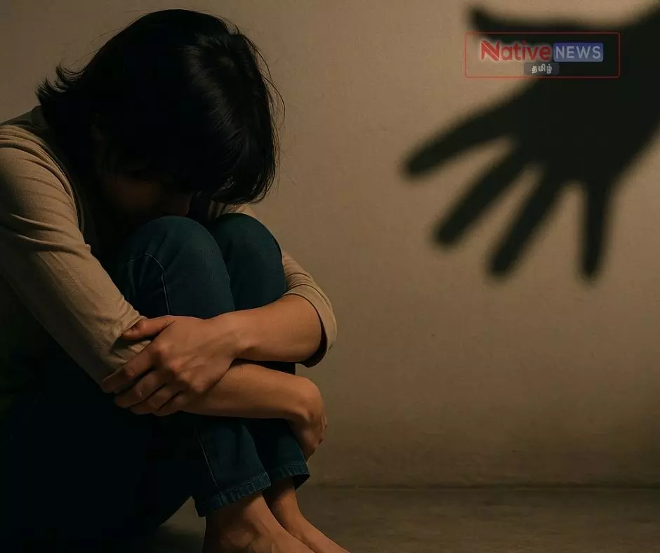 17 வயது சிறுமிக்கு பாலியல் தொந்தரவு 17 வயது சிறுமிக்கு பாலியல் தொந்தரவு