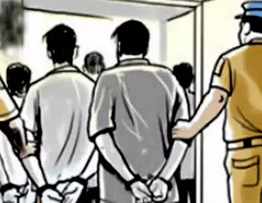 நாமக்கல்லில் மது போதையில் தகராறில் ஈடுபட்டவர் கொலை: 4 பேர் கைது நாமக்கல்லில் மது போதையில் தகராறில் ஈடுபட்டவர் கொலை: 4 பேர் கைது