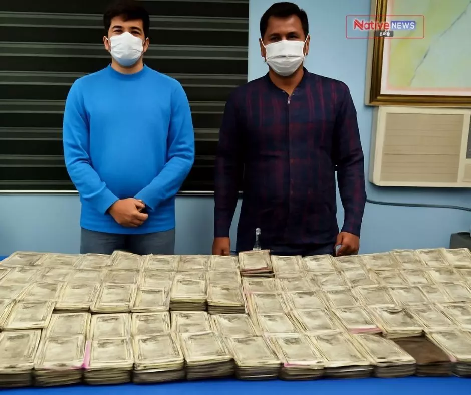 வி.ஏ.ஓ.வின் வீட்டில் கொள்ளை! – 34 பவுன் நகை, ₹50 ஆயிரம் பணம் மாயம்! வி.ஏ.ஓ.வின் வீட்டில் கொள்ளை! – 34 பவுன் நகை, ₹50 ஆயிரம் பணம் மாயம்!