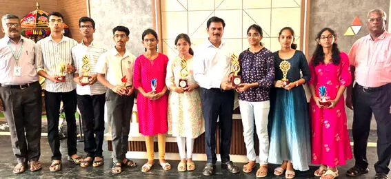 நாமக்கல் நேஷனல் பப்ளிக் பள்ளி மாணவர்கள் சிபிஎஸ்இ தேர்வில் மாவட்ட முதலிடம் பெற்று சாதனை நாமக்கல் நேஷனல் பப்ளிக் பள்ளி மாணவர்கள் சிபிஎஸ்இ தேர்வில் மாவட்ட முதலிடம் பெற்று சாதனை