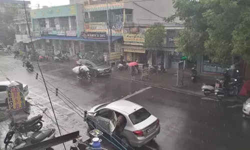 கோடை மழையால்  பொதுமக்கள் மகிழ்ச்சி