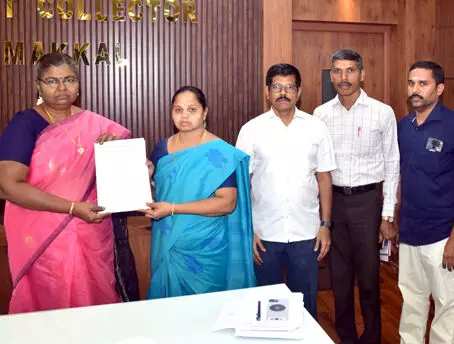 நாமக்கல் மாவட்டத்தில் 10ம் வகுப்பு பொது தேர்வில் 94.52 சதவீதம் தேர்ச்சி: மாநில அளவில் 19வது இடம் நாமக்கல் மாவட்டத்தில் 10ம் வகுப்பு பொது தேர்வில் 94.52 சதவீதம் தேர்ச்சி: மாநில அளவில் 19வது இடம்