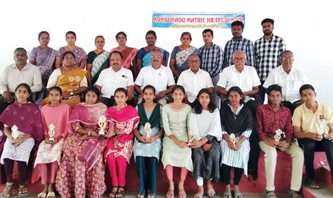 வே.க.பட்டி கொங்குநாடு பள்ளி மாணவர்கள் 10ம் வகுப்பு தேர்வில் சிறப்பிடம் பெற்று சாதனை வே.க.பட்டி கொங்குநாடு பள்ளி மாணவர்கள் 10ம் வகுப்பு தேர்வில் சிறப்பிடம் பெற்று சாதனை