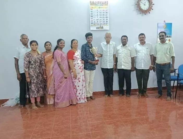 10ம் வகுப்பு பொதுத் தேர்வில் ரிலையன்ஸ் பள்ளி மாணவர்கள் 100 சதவீத தேர்ச்சி 10ம் வகுப்பு பொதுத் தேர்வில் ரிலையன்ஸ் பள்ளி மாணவர்கள் 100 சதவீத தேர்ச்சி