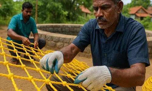 பொதுமக்களின் பாதுகாப்புக்காக புதிய மீட்பு சாதனம் - புதிய நைலான் கயிறு வலை தயாரிப்பு! பொதுமக்களின் பாதுகாப்புக்காக புதிய மீட்பு சாதனம் - புதிய நைலான் கயிறு வலை தயாரிப்பு!
