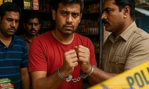 குமாரபாளையத்தில் புகையிலை விற்ற 3 நபர்கள் கைது குமாரபாளையத்தில் புகையிலை விற்ற 3 நபர்கள் கைது