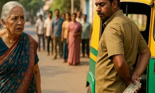 ஈரோட்டில் ஆட்டோ டிரைவர், முதிய பெண்ணிடம் ரூ.1.44 லட்சம் மோசடி – மோசடியின் பெயரால் மனிதநேயம் கேள்விக்குறி!